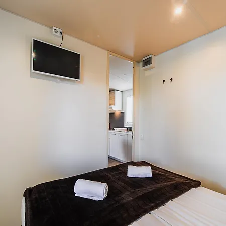 3 Bedroom Mobile With View 別荘
